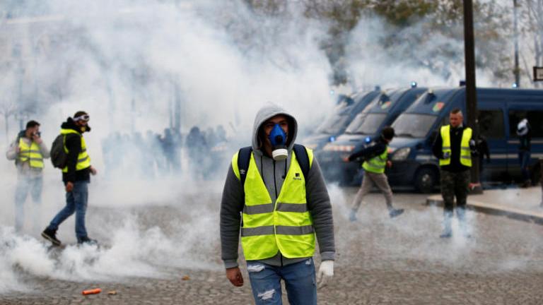 Κίτρινα γιλέκα: Απαγορεύτηκαν οι διαδηλώσεις το Σάββατο