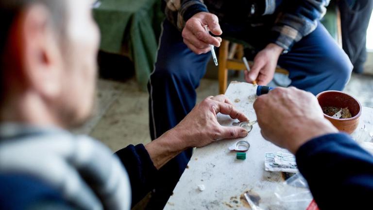  «ΟΧΙ» στη δημιουργία "χώρων ελεγχόμενης χρήσης ναρκωτικών" στις γειτονίες λένε 14 Σύλλογοι της Αθήνας