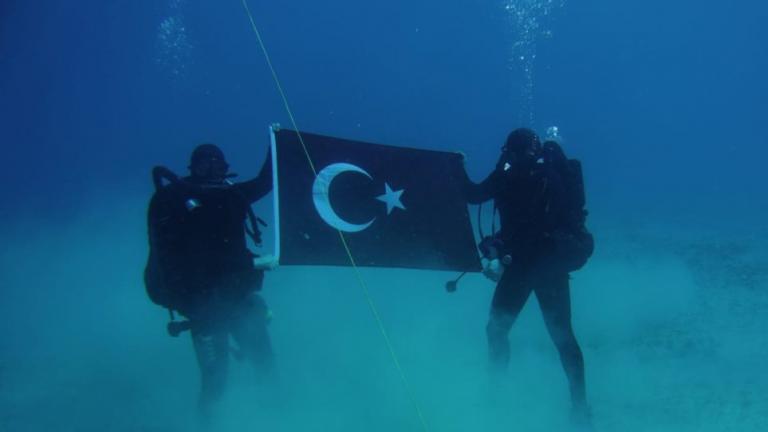 Απίστευτη τουρκική πρόκληση στη Σούδα με ΝΑΤΟϊκές πλάτες