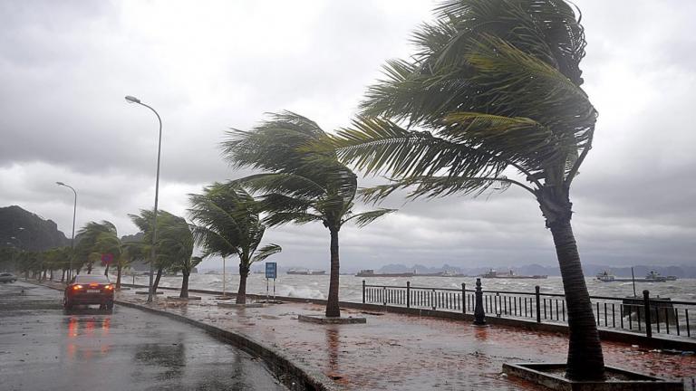 Καιρός (30/03): Ισχυροί άνεμοι έως και 10 Μποφόρ