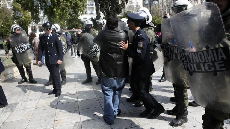 Μαθητική Παρέλαση: Από τη Χρυσή Αυγή το περίμεναν από τη ΛΑΕ το βρήκαν