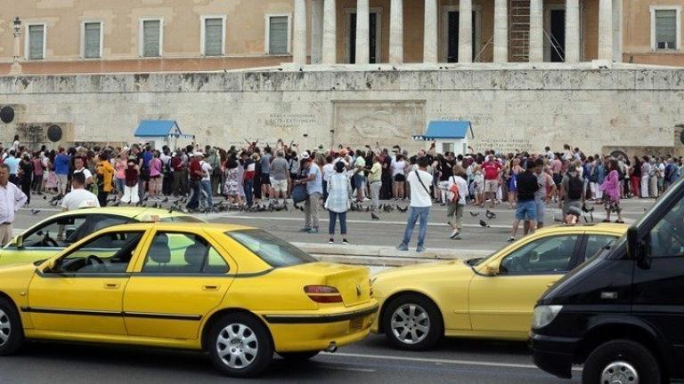 Συλλήψεις 10 οδηγών ταξί για πλαστές άδειες οδήγησης και επέμβαση στην ταμειακή μηχανή