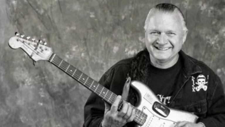 Πέθανε ο κιθαρίστας Ντικ Ντέιλ, που έκανε διάσημη τη «Μισιρλού»