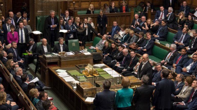 Η Βουλή των Κοινοτήτων ενέκρινε νόμο για να αποτραπεί Brexit χωρίς συμφωνία