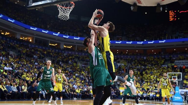 Euroleague: Διέλυσε τη Ζαλγκίρις η Φενέρ