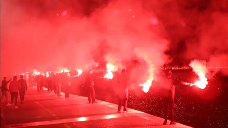 Θεσσαλονίκη: Έκαναν τη νύχτα, μέρα οι οπαδοί του ΠΑΟΚ