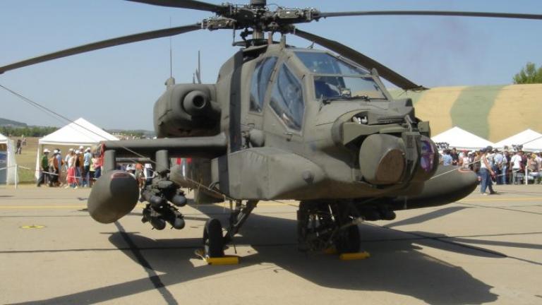 Αναγκαστική προσγείωση ελικοπτέρου Apache στα Φάρσαλα