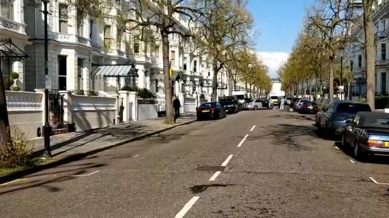 Συναγερμός έχει σημάνει στο Λονδίνο μετά από αναφορές για πυροβολισμούς κοντά στην ουκρανική πρεσβεία-Συνελήφθη ένας δράστης (LIVE)