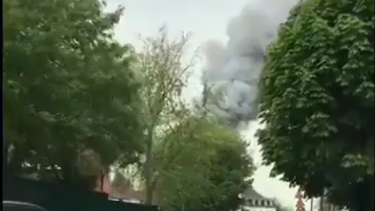Γαλλία: Μεγάλη φωτιά στις Βερσαλλίες, κι ενώ η χώρα μετρά τις πληγές της από την καταστροφή στην Παναγία των Παρισίων (video)