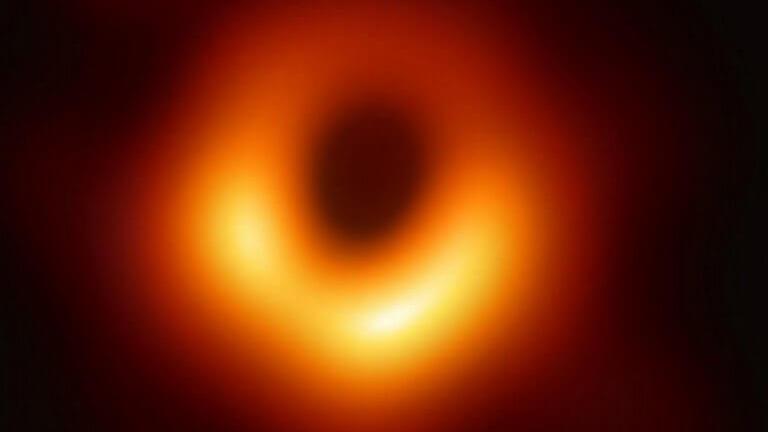 NASA: Τεράστιο βήμα για την ανθρωπότητα - Δείτε την πρώτη φωτογραφία της μαύρης τρύπας (video)