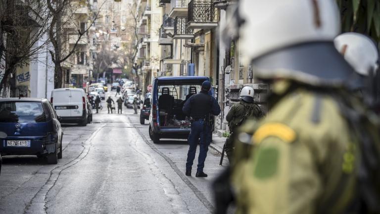 Τους αστυνομικούς παρίσταναν οι ένοπλοι που αφόπλισαν τους Λιμενικούς στα Εξάρχεια