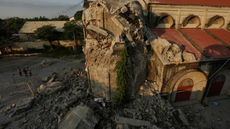 Νέος ισχυρός σεισμός στις Φιλιππίνες -Τουλάχιστον 11 οι νεκροί από τον χθεσινό σεισμό
