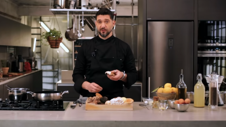 Πεντανόστιμη vegetarian μαγειρίτσα από τον Πάνο Ιωαννίδη (video)
