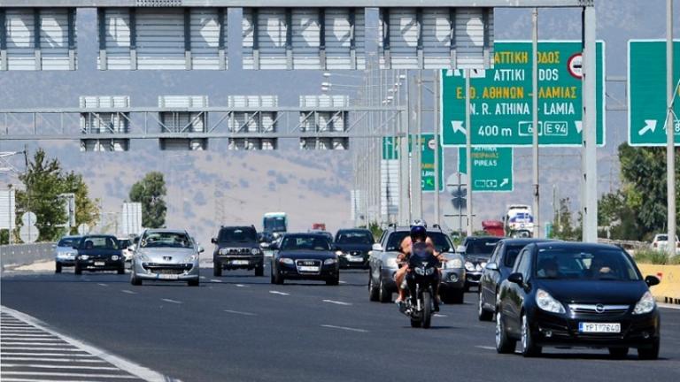 Χωρίς ιδιαίτερα προβλήματα η κίνηση στα δύο εθνικά δίκτυα