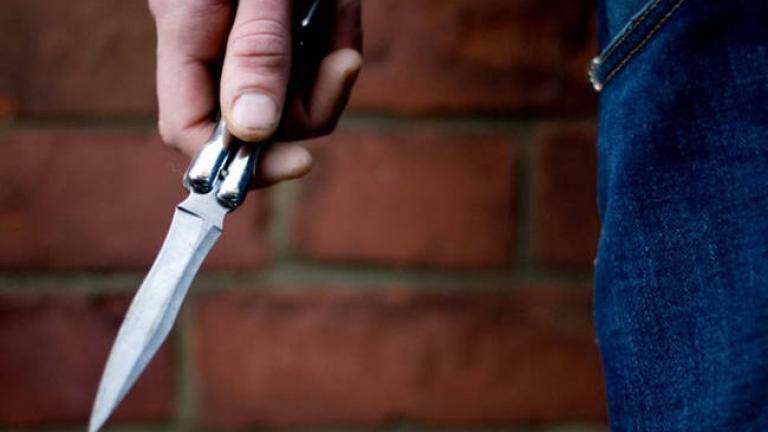 Aπειλούσε με μαχαίρι οδηγό αστικού λεωφορείου για να τον μεταφέρει στην Καλαμάτα