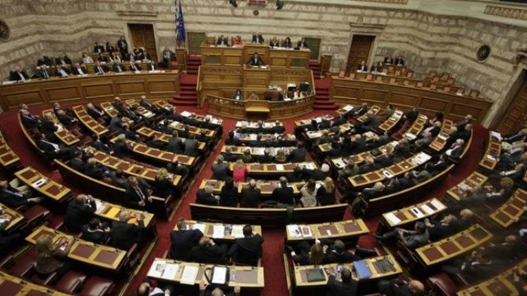 Live: Η συζήτηση στη Βουλή για την ψήφο εμπιστοσύνης