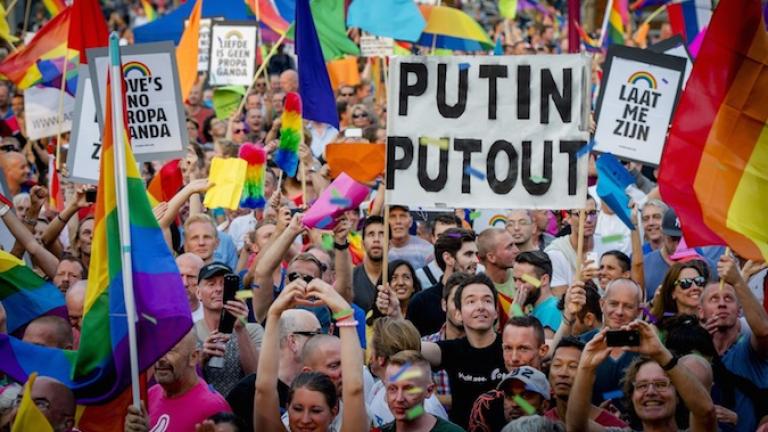 Αλλαγή στη στάση των Ρώσων για τα δικαιώματα μελών της ΛΟΑΤΚΙ κοινότητας δείχνει νέα έρευνα