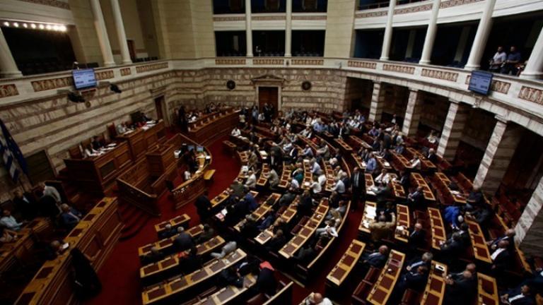 Βουλή: Δεκτό κατά πλειοψηφία, επί της αρχής, το ν/σ για τις 120 δόσεις