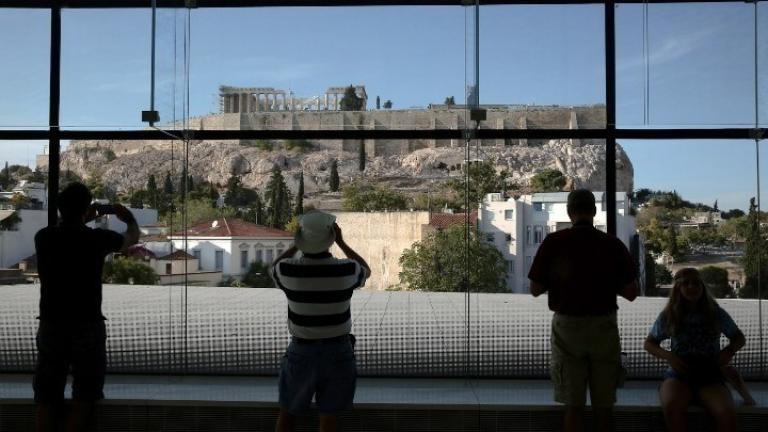 Le Figaro: Η αιώνια Αθήνα