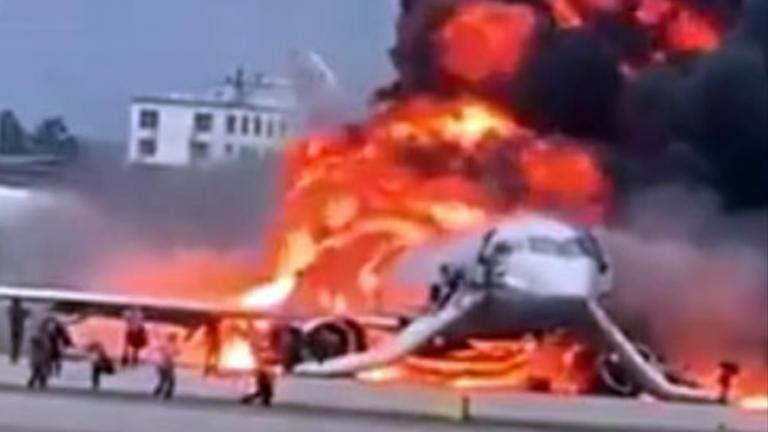 Σοκάρουν τα βίντεο της αεροπορικής τραγωδίας στη Μόσχα