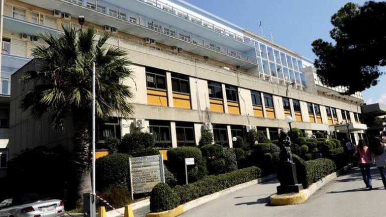 Ελπίδες για την 8χρονη Αλεξία: Ξύπνησε και έπιασε το χέρι της μητέρας της