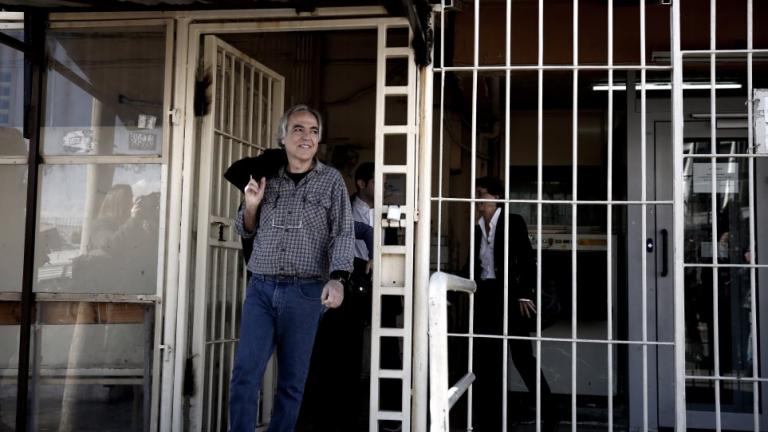 «Πυρά» ΝΔ-ΚΙΝΑΛ στον ΣΥΡΙΖΑ για τις απειλές του Ρουβίκωνα» σε δικαστές