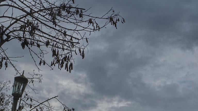 Καιρός (02/05/2019): Επιστρέφουν οι βροχές - Δείτε που θα χρειαστείτε ομπρέλα