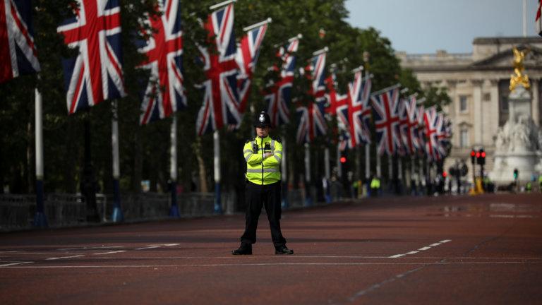 Συναγερμός στο Λονδίνο μετά τον εντοπισμό ύποπτου αντικειμένου - Έκλεισε η Downing Street