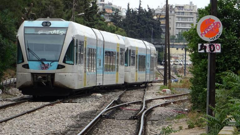 Τρόμος για τους επιβάτες του Προαστιακού την Τετάρτη το απόγευμα