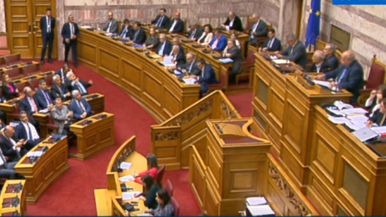 Ξεκίνησε στη Βουλή η συζήτηση στη Βουλή για την ψήφο εμπιστοσύνης στην Κυβέρνηση