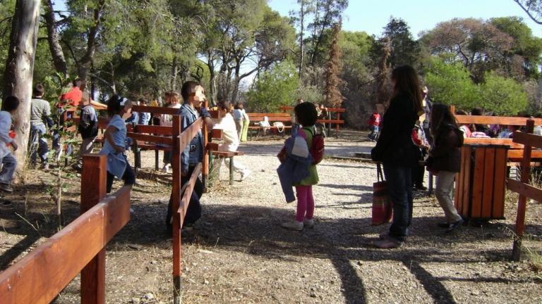 Έως την Κυριακή, οι αιτήσεις για το πρόγραμμα παιδικών κατασκηνώσεων του ΛΑΕ/ΟΠΕΚΑ