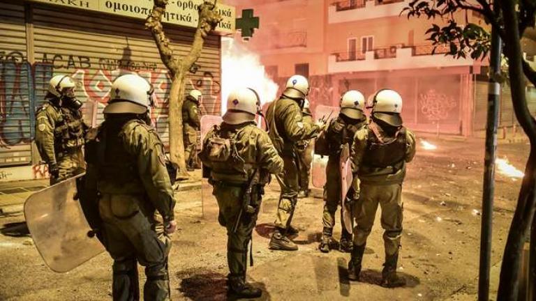 Επεισόδια τη νύχτα στα Εξάρχεια 