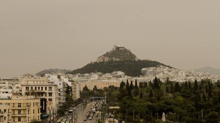 Καιρός (01/06): Ζέστη και τοπικές βροχές 