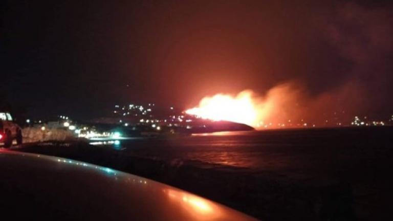 Νύχτα αγωνίας στην Κάρυστο-Μαίνεται μεγάλη πυρκαγιά (photo)
