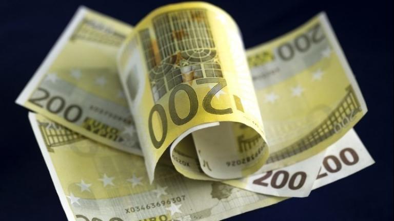 Στο ΦΕΚ η αύξηση των ακατάσχετων ορίων των λογαριασμών των οφειλετών στην εφορία