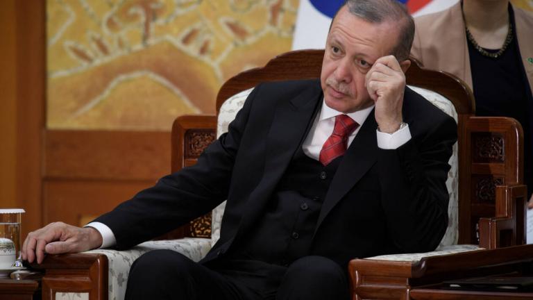 Προς διάσπαση το κόμμα του Ερντογάν και νέα πολιτική κρίση στην Τουρκία – Ποιοι σκέφτονται την ανταρσία
