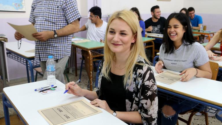 Λίγες ώρες πριν την πρεμιέρα των Πανελληνίων 2019: Από την Πέμπτη (6/6) "ρίχνονται" στη μάχη περίπου 102.000 υποψήφιοι, διεκδικώντας 78.335 θέσεις στα ΑΕΙ