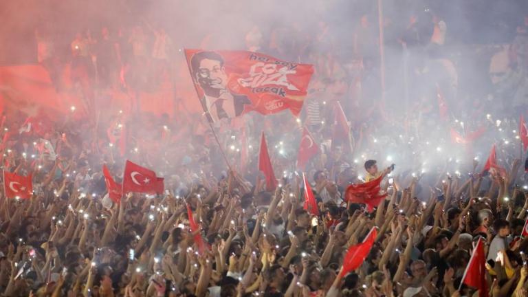 Εκλογές στην Κωνσταντινούπολη: Ηχηρό χαστούκι για τον Σουλτάνο Ερντογάν η νίκη Ιμάμογλου