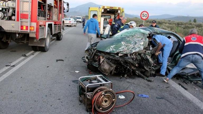 Βέροια: Ένας νεκρός και δύο τραυματίες σε τροχαίο δυστύχημα 