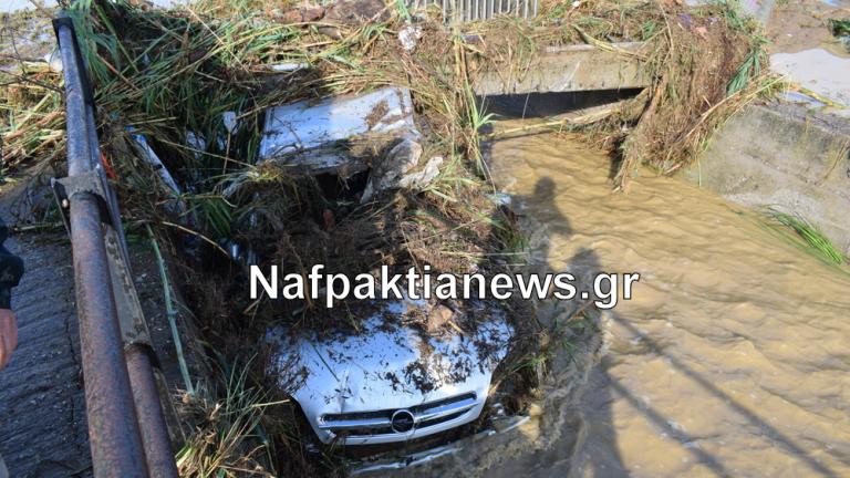 Βιβλική η καταστροφή στο Αντίρριο-Εικόνες που σοκάρουν