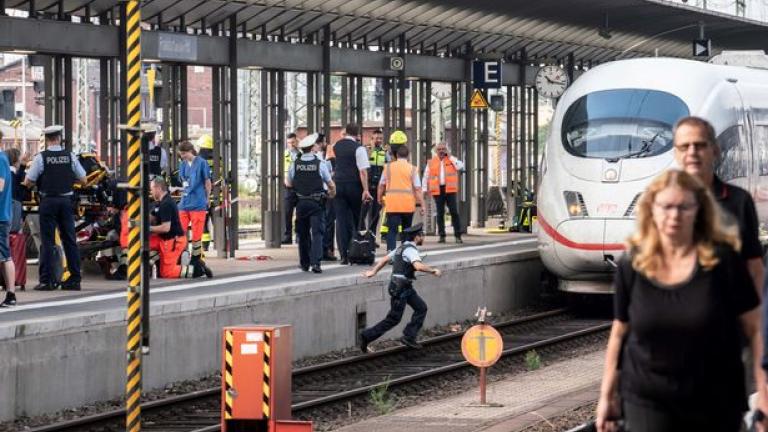 Γερμανία: Άνδρας έσπρωξε αγόρι μπροστά σε τρένο - Νεκρό το παιδί 