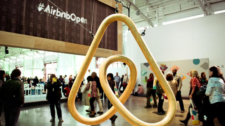 Κανόνες στα Airbnb και κυνήγι ΑΑΔΕ για 35.000 παράνομα