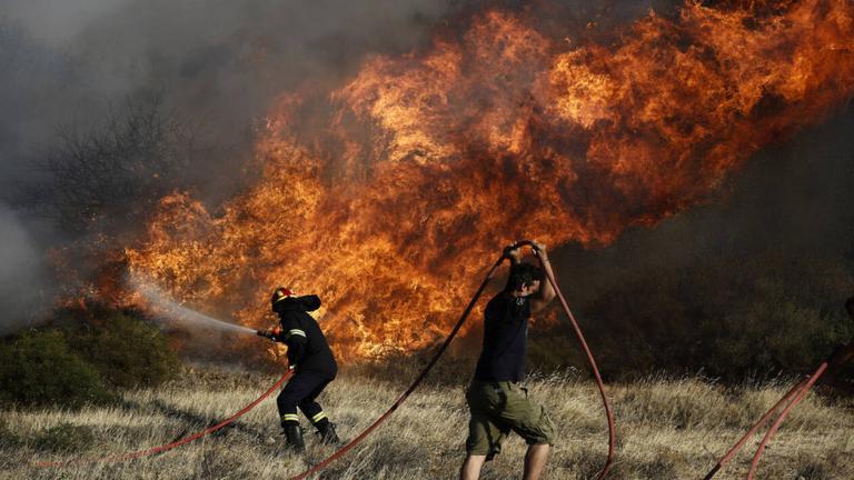 Μπαράζ πυρκαγιών-Εστίες σε Κεφαλλονιά, Μαραθώνα, Ασπρόπυργο και Χαλκιδική