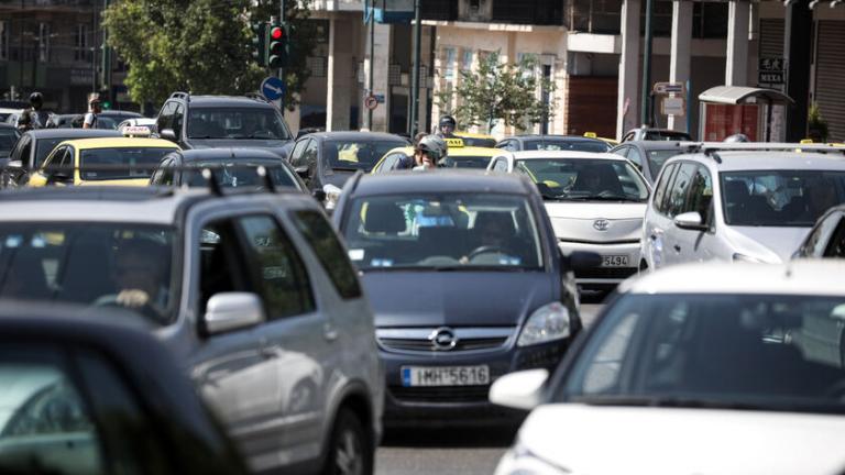 πολλά προβλήματα στους δρόμους της Αθήνας - Δείτε live την κίνηση