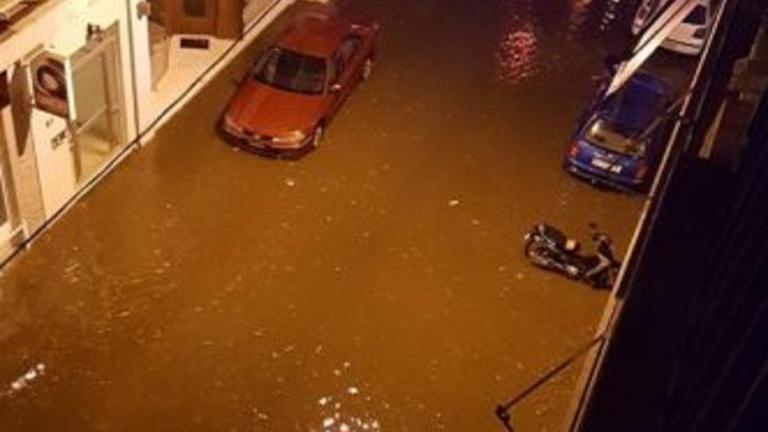 Ναύπακτος: Κινδύνευσαν 55 άτομα από τις πλημμύρες - Τα διέσωσε η Πυροσβεστική