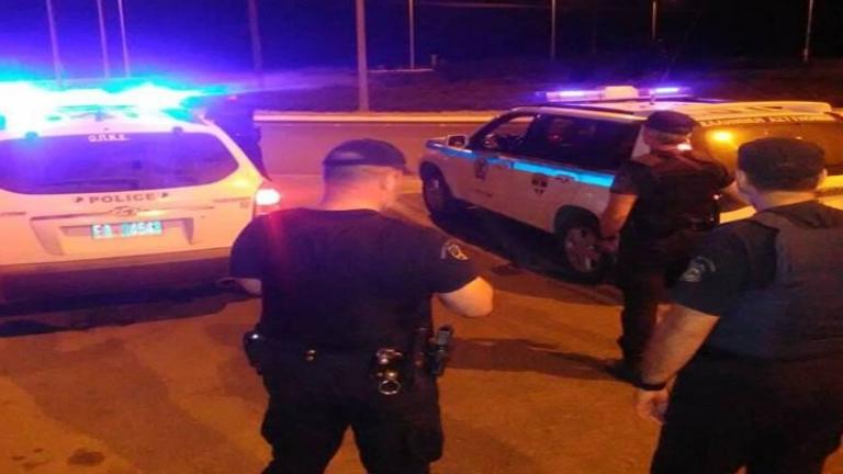 Συμπλοκή αστυνομικών με αγνώστους τη νύχτα στη Νεοχωρούδα – Εμβόλισαν περιπολικό