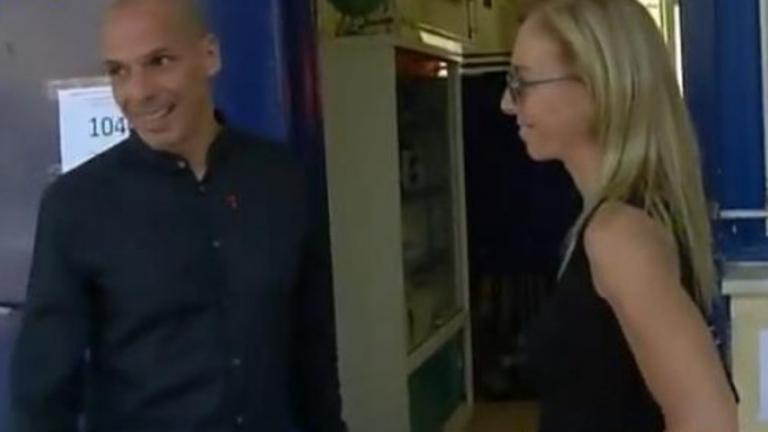 Γιάνης Βαρουφάκη: Από την κάλπη στο αεροδρόμιο