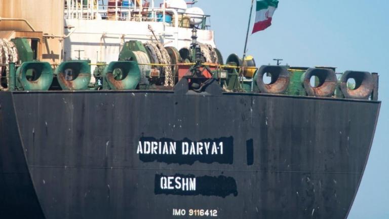 WSJ: Υπό το φόβο των ΗΠΑ, ελληνικές εταιρείες αρνούνται να εξυπηρετήσουν «Adrian Darya»