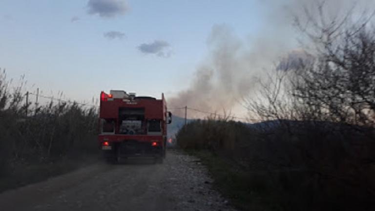 Φωτιά τώρα: Υπό μερικό έλεγχο η πυρκαγιά στο Πλατύ Κομποτίου Άρτας