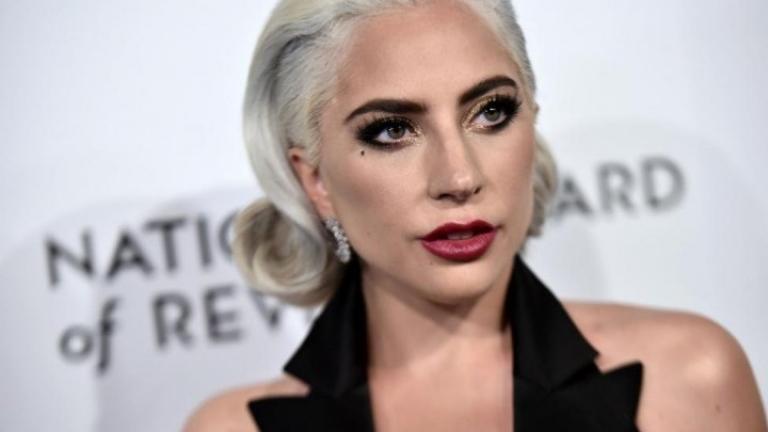 Η Lady Gaga χρηματοδοτεί αίθουσες διδασκαλίας  που καταστράφηκαν από τα πυρά στις τρεις πόλεις των ΗΠΑ